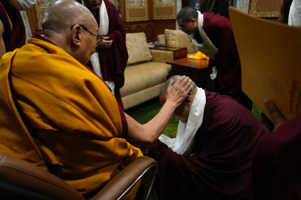 Менри Тризин у Далай-ламы 2